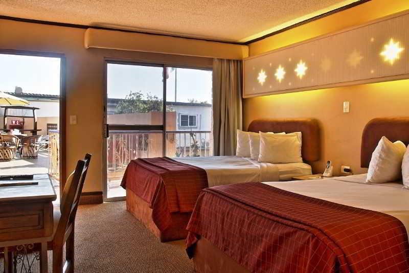 Hotel Posada El Rey Sol 엔세나다 외부 사진