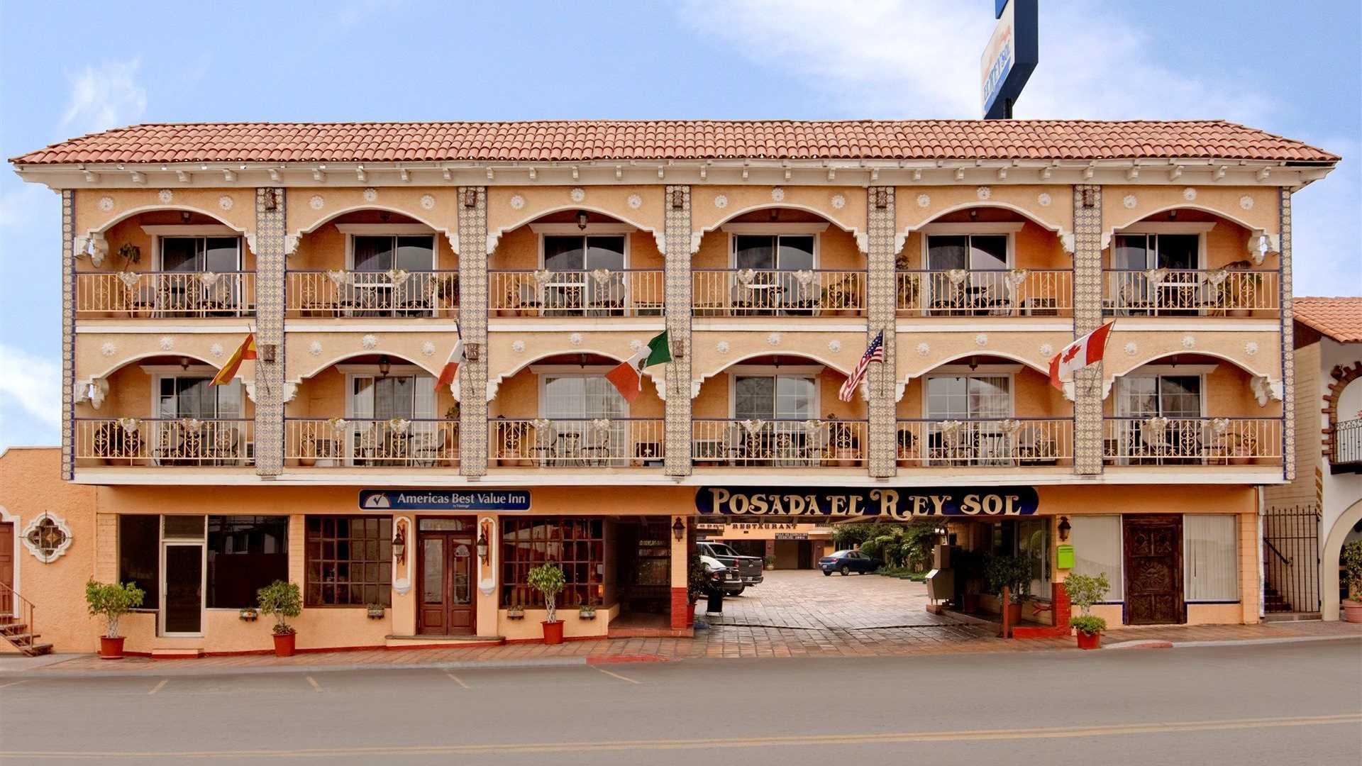 Hotel Posada El Rey Sol 엔세나다 외부 사진